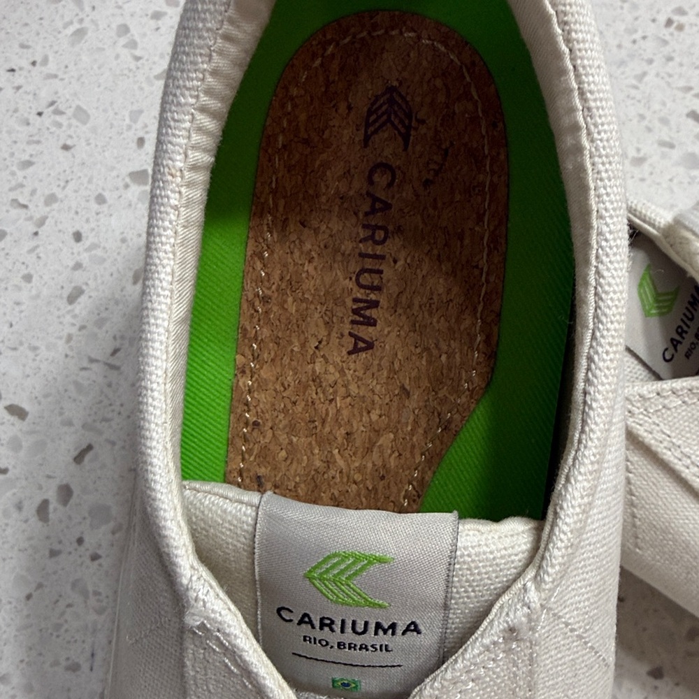 Cariuma Women’s OCA Low Cap Tie Sneaker Off White EUC Casual - Picture 2 of 6